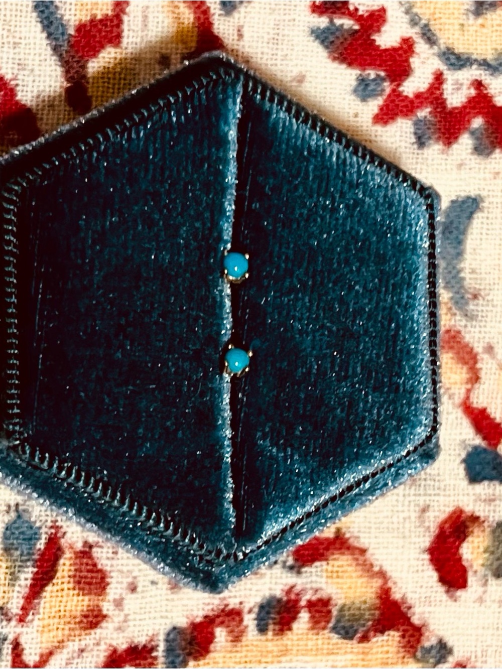 Mini turquoise and silver studs